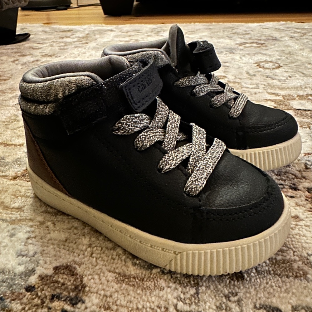 Carters Sneakers
